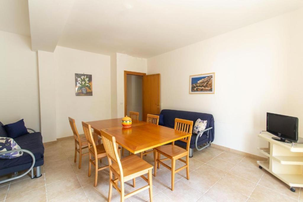 Blue Area Apartments - Fromhometosalento トッレ・デル・オルソ エクステリア 写真