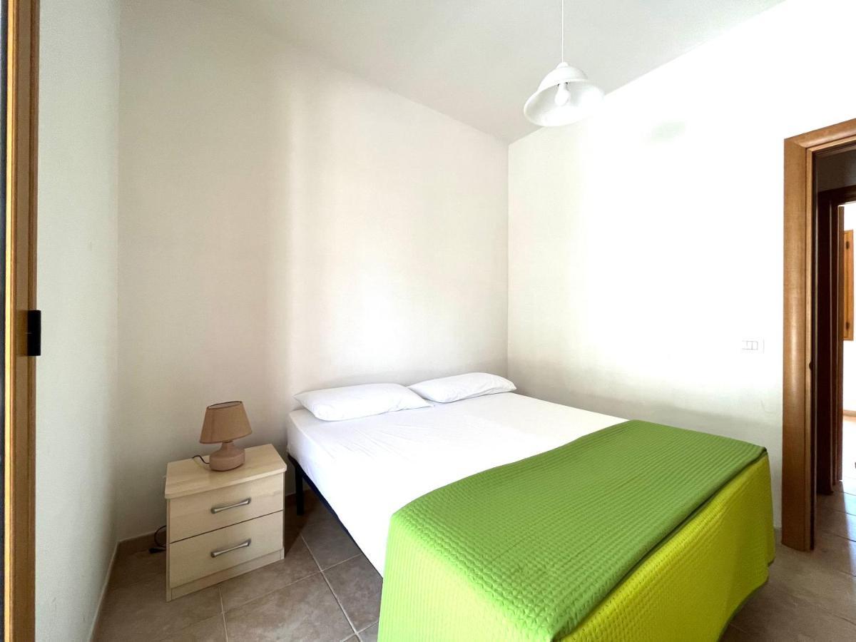 Blue Area Apartments - Fromhometosalento トッレ・デル・オルソ エクステリア 写真